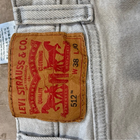 Levi’s light grey pants - Picture 8 of 8
